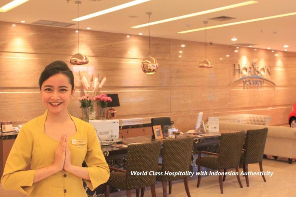 Horison Hotel Sukabumi Esterno foto
