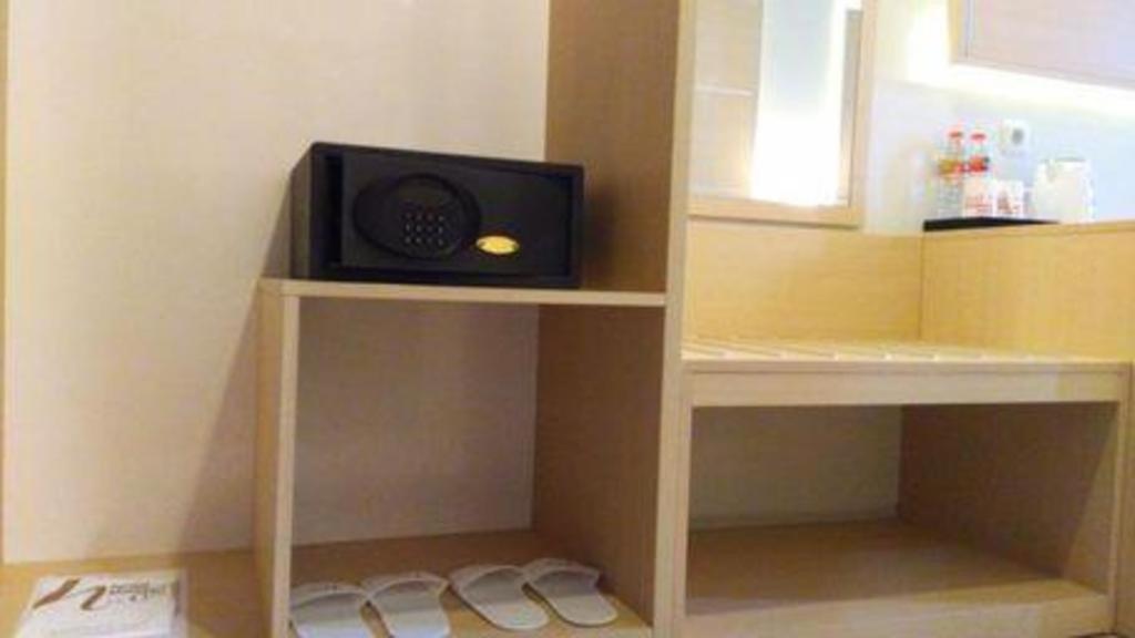 Horison Hotel Sukabumi Esterno foto